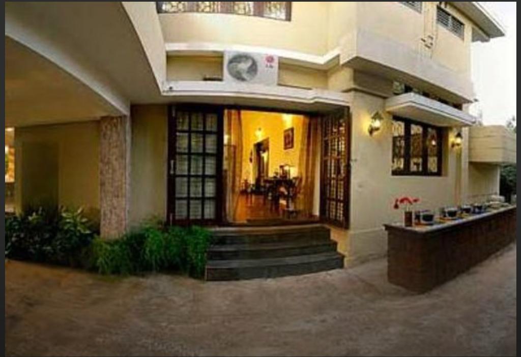 Urban Retreat Homestay Mangalore Buitenkant foto