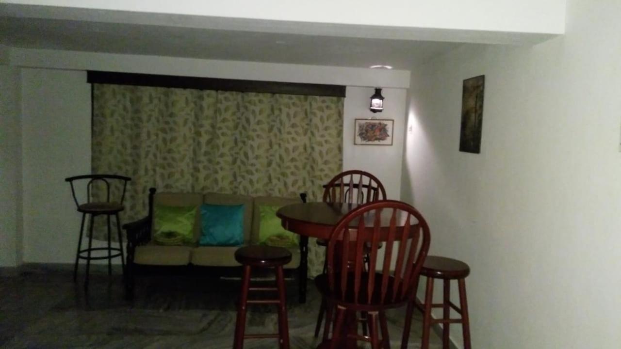 Urban Retreat Homestay Mangalore Buitenkant foto